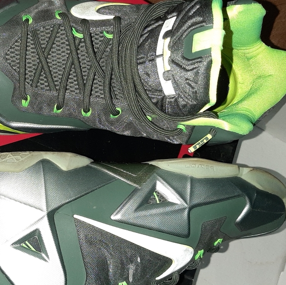 Nike Lebron's 11 Dunkman size 12 men - Picture 4 of 6